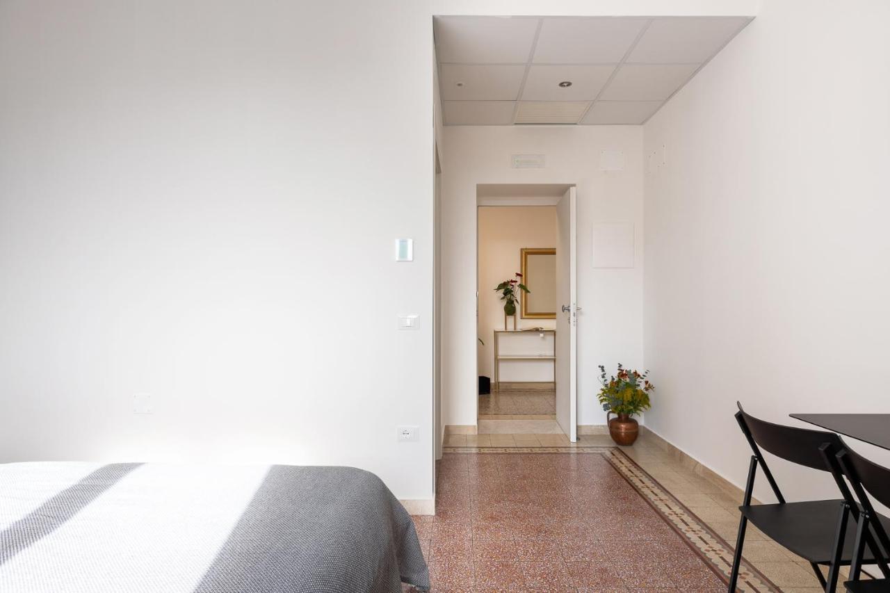 Al Dio Bes Bed & Breakfast Cagliari Dış mekan fotoğraf