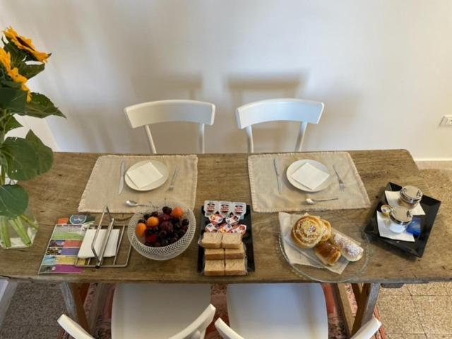 Al Dio Bes Bed & Breakfast Cagliari Dış mekan fotoğraf